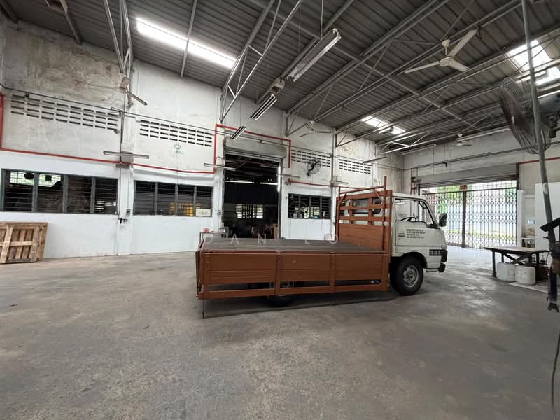 Kilang Teres untuk Dijual di Bukit Kinrara Industrial Park (Puchong) - Dan Lo - Interior - PropertyGuru.com.my