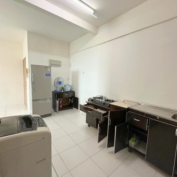 Apartment for Sale at Palma Laguna - Ann Khor - Kitchen - PropertyGuru.com.my