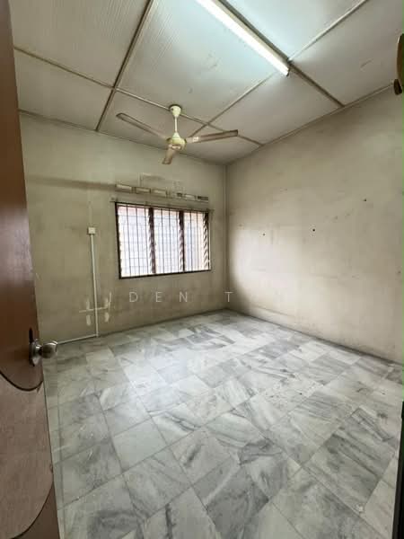 2-storey Terraced House for Sale in Taman Johor Jaya (Johor Bahru) - Iden Tan - PropertyGuru.com.my