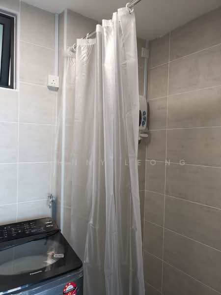 Servis Apartment untuk Dijual di B11 Parkland Residence - Johnny Leong - Bathroom - PropertyGuru.com.my