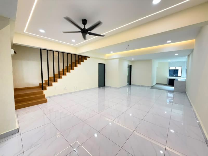 2-storey Terraced House for Sale in Taman Skudai Baru (Skudai) - Tan Bing Yi - Living Room - PropertyGuru.com.my