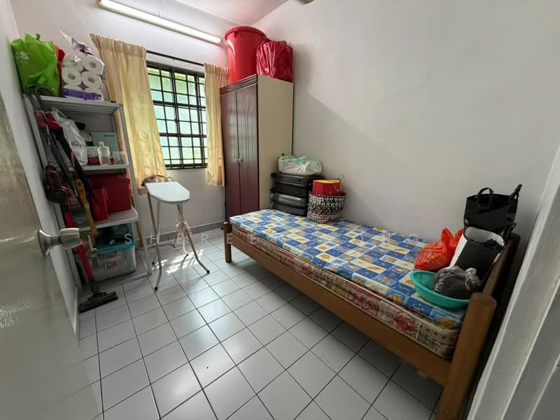 Rumah Flat untuk Dijual di Rumah Pangsa Permas Jaya - Shereen Wong - Bedroom - PropertyGuru.com.my