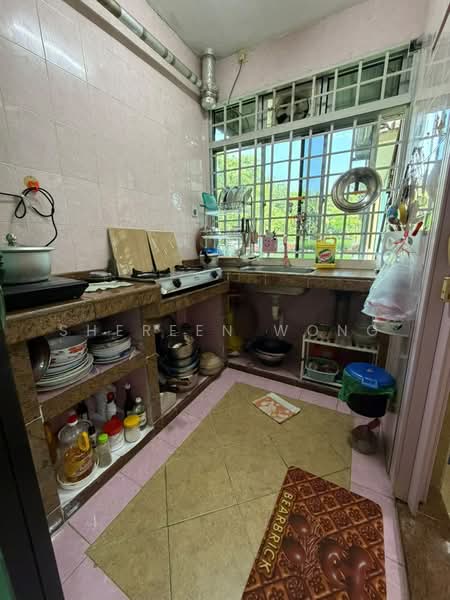 Rumah Flat untuk Dijual di Rumah Pangsa Permas Jaya - Shereen Wong - Kitchen - PropertyGuru.com.my
