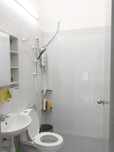 Terraced House for Rent in Ipoh (Perak) - Vivian Foong - Bathroom - PropertyGuru.com.my