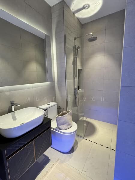 Service Residence for Sale at Majestic Gen Sphere - Austin Moh - Bathroom - PropertyGuru.com.my