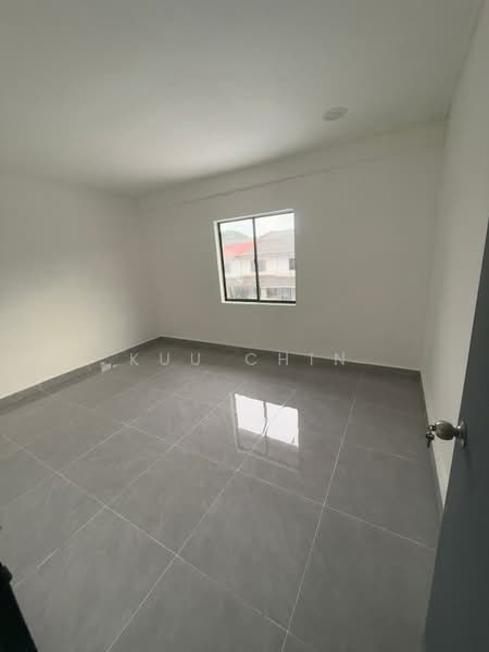 Rumah Teres 2 Tingkat untuk Dijual di Taman Nora (Ulu Tiram) - Kuu Chin - Interior - PropertyGuru.com.my