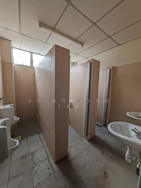 Kilang untuk Disewa di Kulai (Johor) - Shiang Yng Tan - Bathroom - PropertyGuru.com.my