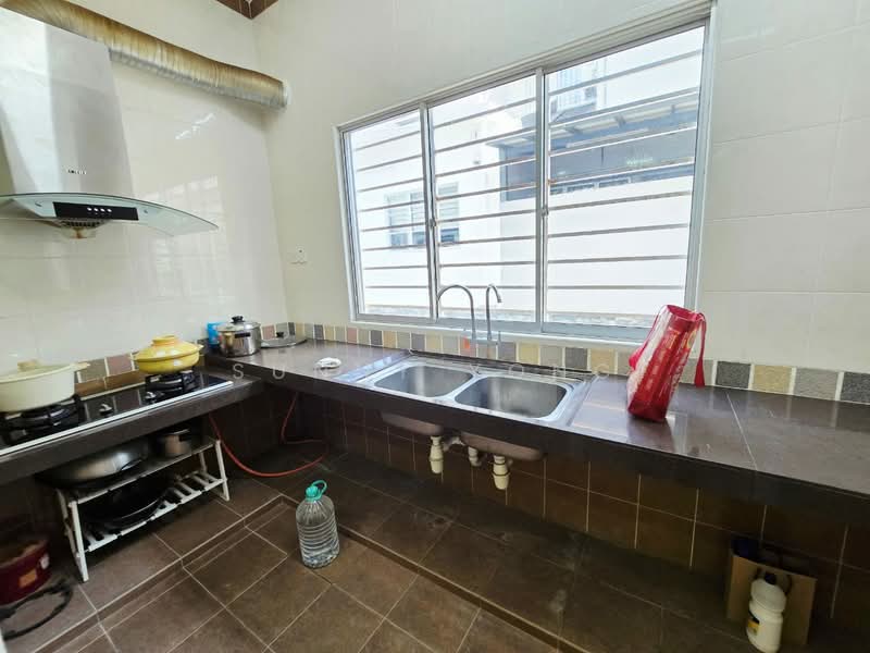 2-storey Terraced House for Sale in Bandar Puteri Puchong (Puchong) - SUNNY YONG - Kitchen - PropertyGuru.com.my