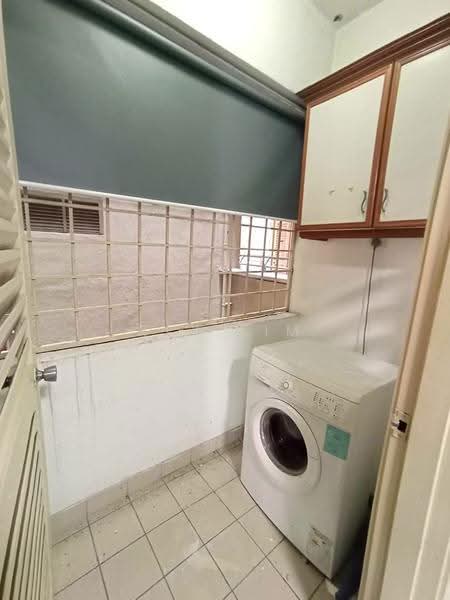 Kondominium untuk Dijual di Pantai Panorama Condominiums - REX LIM - Balcony - PropertyGuru.com.my