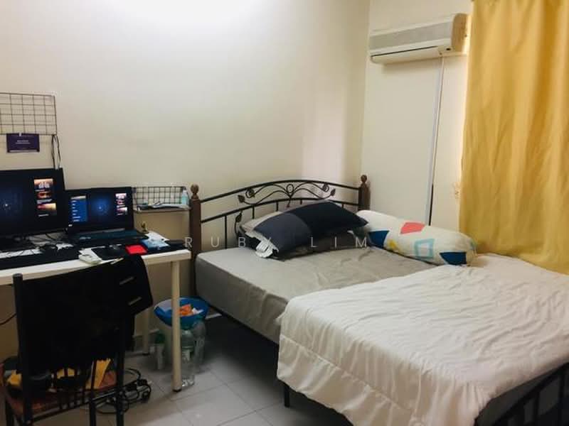 Kondominium untuk Dijual di Pantai Hillpark 2 - Ruby Lim - Bedroom - PropertyGuru.com.my