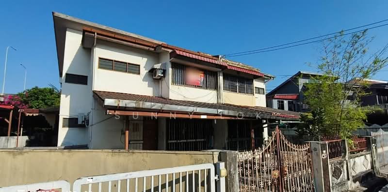 Semi-Detached House for Sale in Kampung Jawa (Bayan Lepas) - Sunny Lok - Exterior - PropertyGuru.com.my