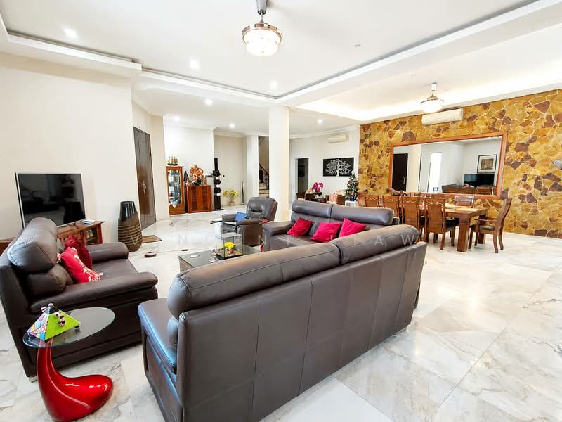 Bungalow House untuk Dijual di Seksyen U2 (Saujana) - Vincent Liaw - Living Room - PropertyGuru.com.my