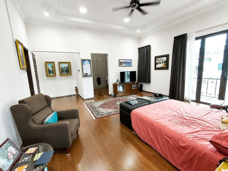 Bungalow House untuk Dijual di Seksyen U2 (Saujana) - Vincent Liaw - Living Room - PropertyGuru.com.my
