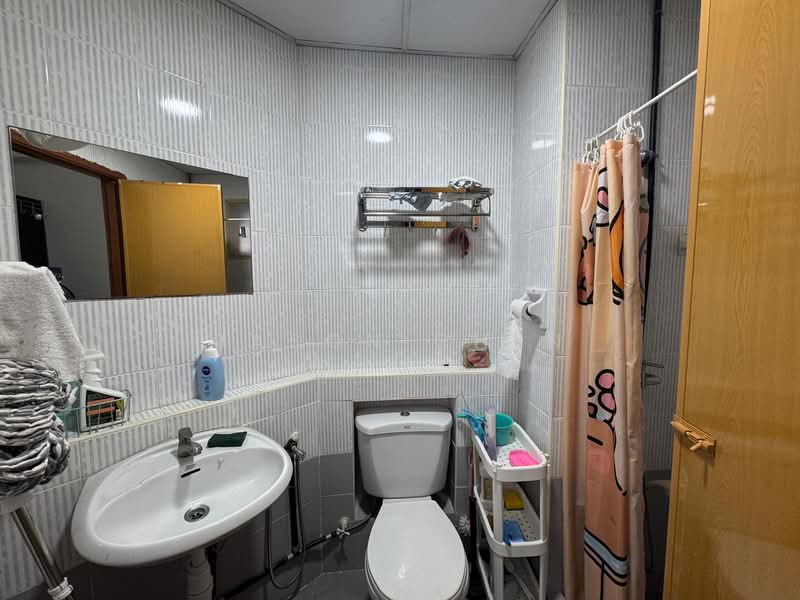 Kondominium untuk Disewa di Menara Menjalara - Jason Chen - Bathroom - PropertyGuru.com.my