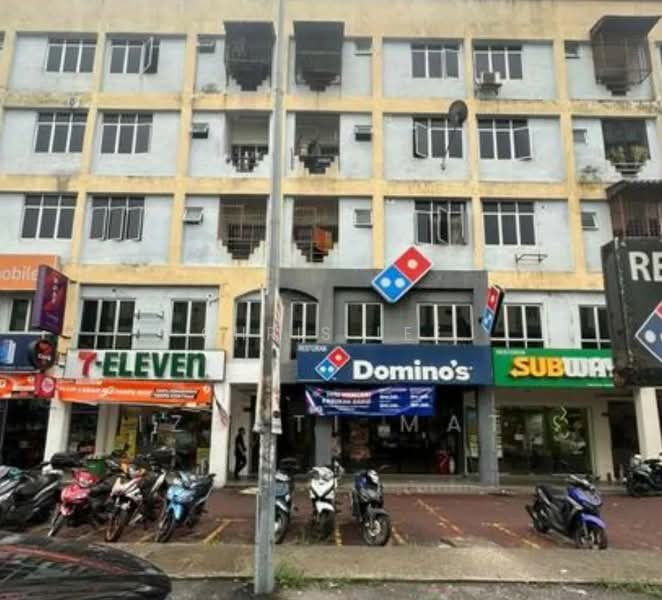 Shop for Rent in Kajang (Selangor) - Chris Lee - Exterior - PropertyGuru.com.my