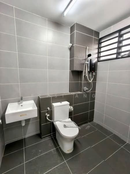 2-storey Terraced House for Rent in Klang (Selangor) - Pepsi Ang - Bathroom - PropertyGuru.com.my