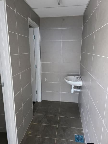 Kilang untuk Disewa di Kulai (Johor) - Fan Fan - Bathroom - PropertyGuru.com.my