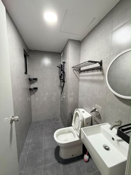 Kondominium untuk Disewa di Residensi Alamanda - Ahmad Sharqawwi Abdul Kapor - Bathroom - PropertyGuru.com.my