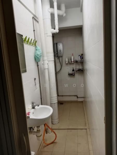Pangsapuri untuk Disewa di BL Garden - Abby Woo - Bathroom - PropertyGuru.com.my