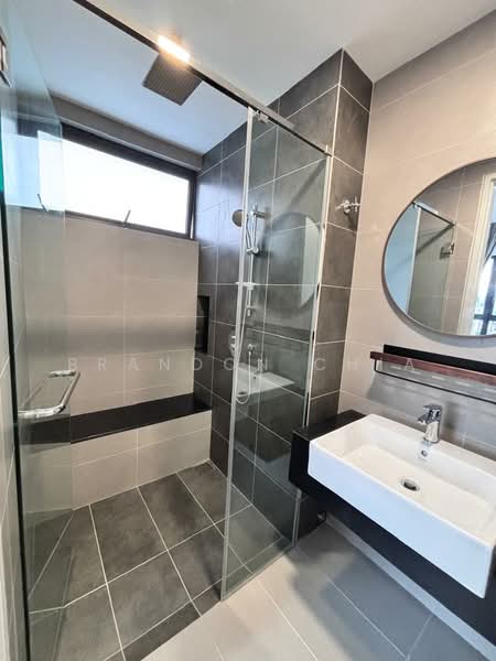 Servis Apartment untuk Disewa di Sunway Belfield - Brandon Chia - Bathroom - PropertyGuru.com.my