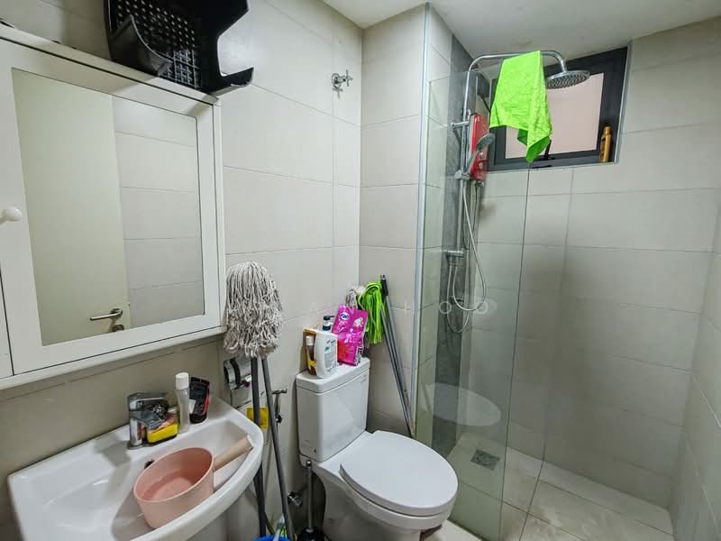 Service Residence for Sale at Sfera Residency - Bryan Hoo - Bathroom - PropertyGuru.com.my