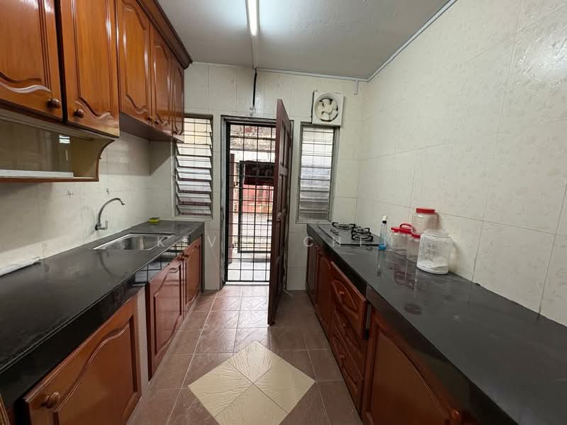 Rumah Teres 1-Tingkat untuk Disewa di Taman Taynton View (Cheras) - Kevin Chen - Kitchen - PropertyGuru.com.my
