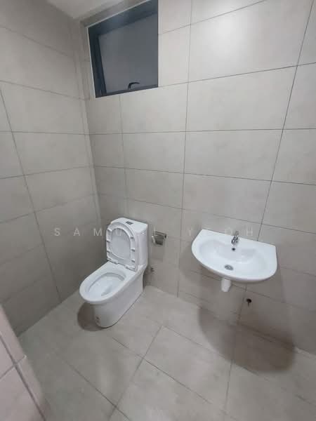 Servis Apartment untuk Disewa di Luminari - Samuel Yeoh - Bathroom - PropertyGuru.com.my