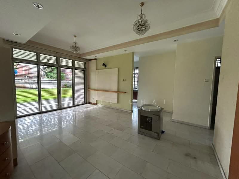 Bungalow for Sale in Taman Perling (Perling) - Annie Chai - Living Room - PropertyGuru.com.my