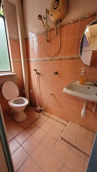 Pejabat untuk Dijual di Taman Cahaya (Ampang) - Debbie Yee - Bathroom - PropertyGuru.com.my