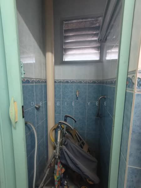 Pejabat untuk Dijual di Taman Cahaya (Ampang) - Debbie Yee - Bathroom - PropertyGuru.com.my