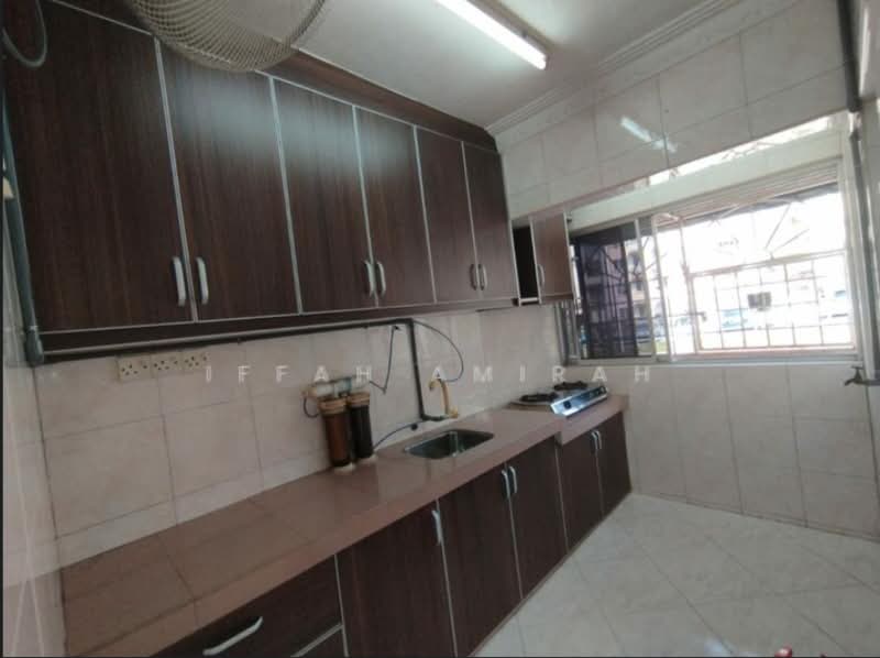 Apartment for Sale at saujana apartment - Iffah Amirah - Kitchen - PropertyGuru.com.my