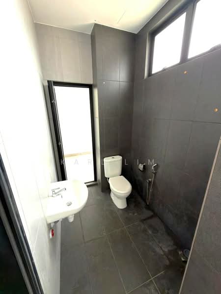 Rumah Teres 2-Tingkat untuk Dijual di Setia Eco Cascadia (Tebrau) - Karl Lim - Bathroom - PropertyGuru.com.my