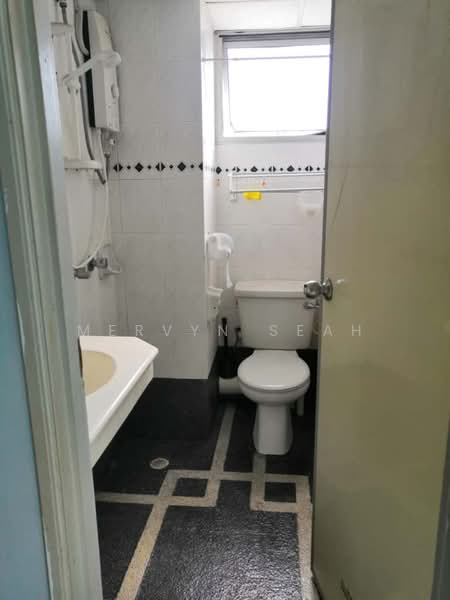 Condominium for Sale at U Garden Resort Condominium - Mervyn Seah - Bathroom - PropertyGuru.com.my