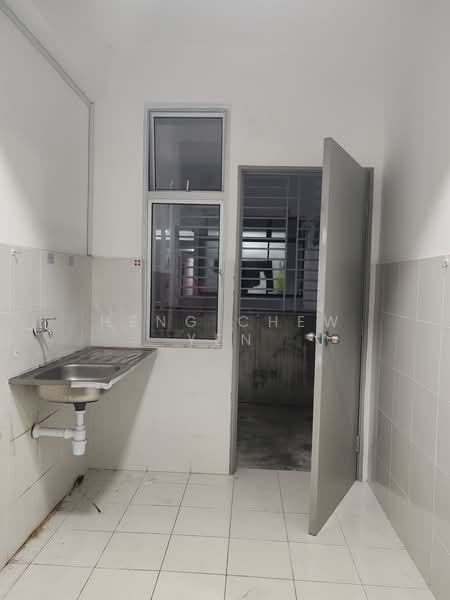 Pangsapuri untuk Disewa di Taman Pulai Mutiara 2: Phase A3A - A3C - Heng Chew Yen - PropertyGuru.com.my