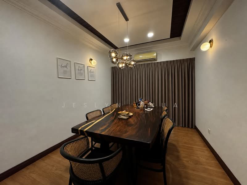 2.5-storey Terraced House for Sale in Usj 16 (Subang Jaya) - Jeslyn Chua - Dining Room - PropertyGuru.com.my