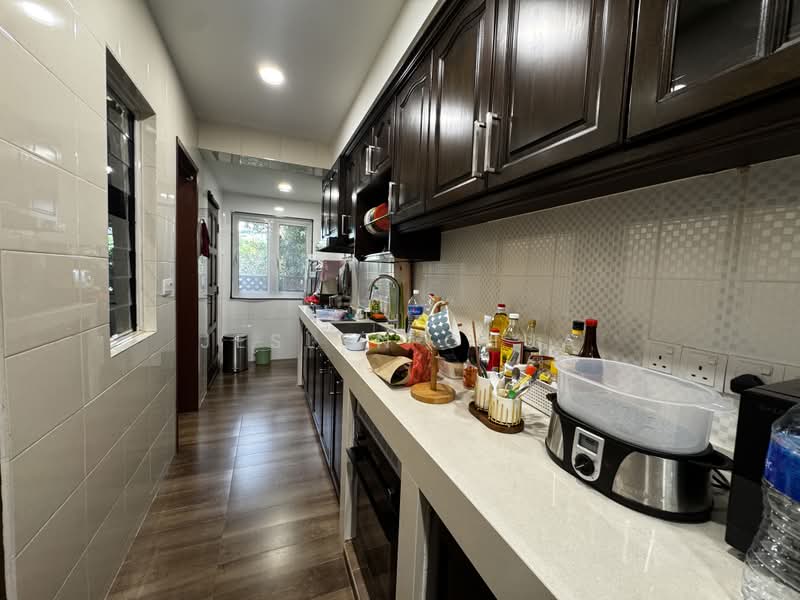 2.5-storey Terraced House for Sale in Usj 16 (Subang Jaya) - Jeslyn Chua - Kitchen - PropertyGuru.com.my