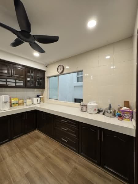 Rumah Teres 2.5-Tingkat untuk Dijual di Usj 16 (Subang Jaya) - Jeslyn Chua - Kitchen - PropertyGuru.com.my