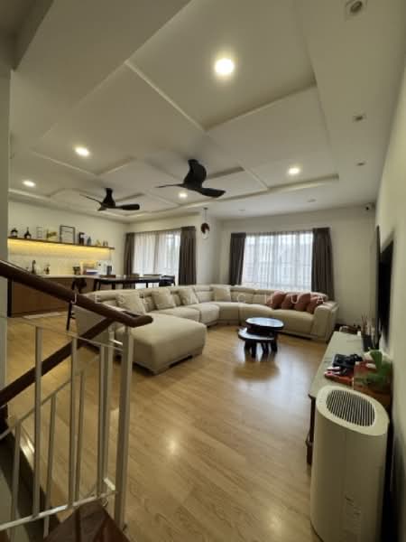 Rumah Teres 2.5-Tingkat untuk Dijual di Usj 16 (Subang Jaya) - Jeslyn Chua - Living Room - PropertyGuru.com.my