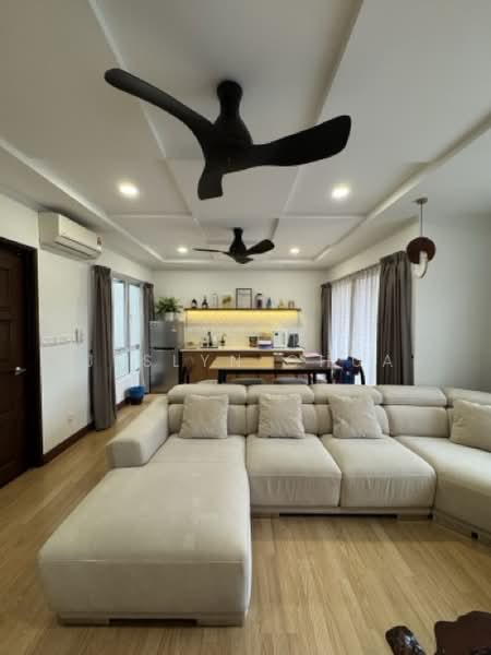 Rumah Teres 2.5-Tingkat untuk Dijual di Usj 16 (Subang Jaya) - Jeslyn Chua - Living Room - PropertyGuru.com.my