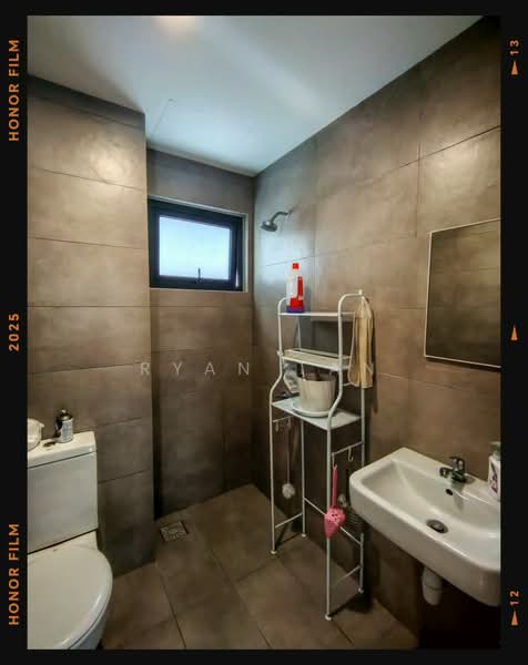 Servis Apartment untuk Dijual di Savio @ Riana Dutamas - Ryan Tan - Bathroom - PropertyGuru.com.my