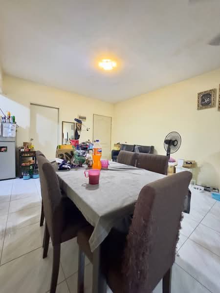 Apartment for Sale at Lakeview Apartments - Azmi . - Dining Room - PropertyGuru.com.my