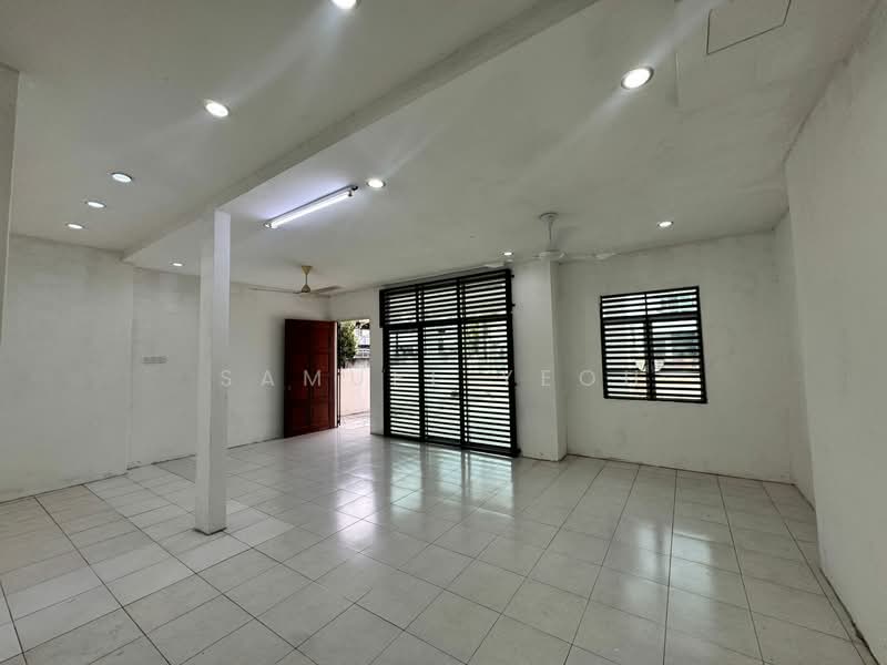 Bungalow for Sale in Taman Seri juru (Juru) - Samuel Yeoh - Living Room - PropertyGuru.com.my