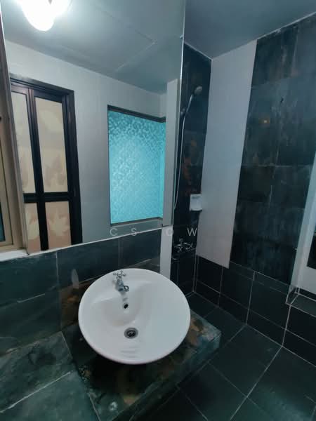 Service Residence for Rent at Ritze Perdana 1 - CS OW - Bathroom - PropertyGuru.com.my