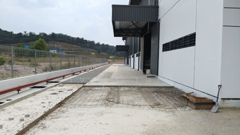 Factory for Rent in Bandar Puncak Alam (Puncak Alam) - Lucas Toh - Exterior - PropertyGuru.com.my