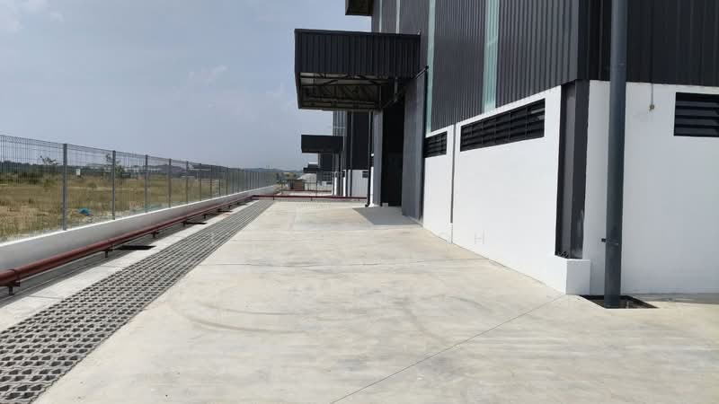 Factory for Rent in Bandar Puncak Alam (Puncak Alam) - Lucas Toh - Exterior - PropertyGuru.com.my
