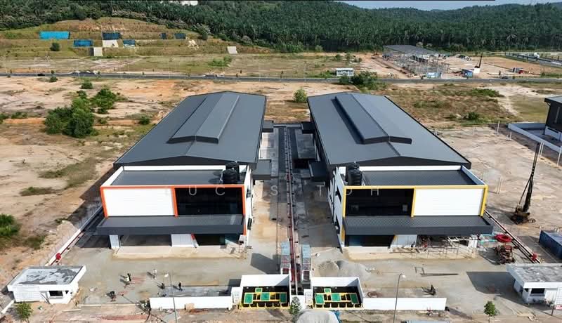 Factory for Rent in Bandar Puncak Alam (Puncak Alam) - Lucas Toh - Exterior - PropertyGuru.com.my