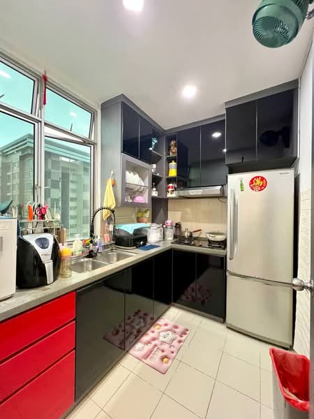 Pangsapuri untuk Dijual di Lake View Suites - Pauline Goh - PropertyGuru.com.my