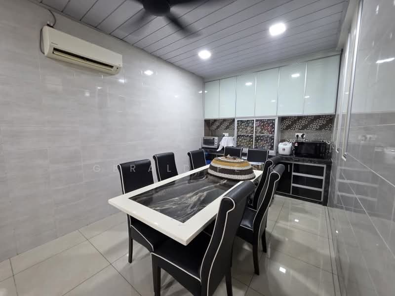 Semi-Detached House for Sale in Taman Penting (Nibong Tebal) - Gerald Peski - Dining Room - PropertyGuru.com.my