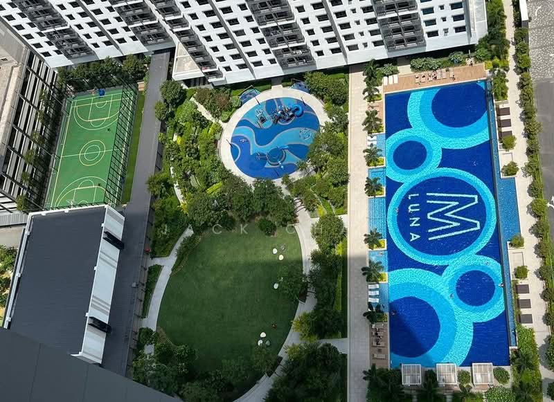 Servis Apartment untuk Disewa di M Luna - Jack Chan - Pool - PropertyGuru.com.my