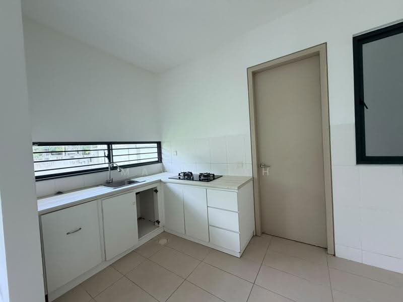 Semi-Detached House for Rent in Telok Panglima Garang (Selangor) - Mavis Teh - Kitchen - PropertyGuru.com.my